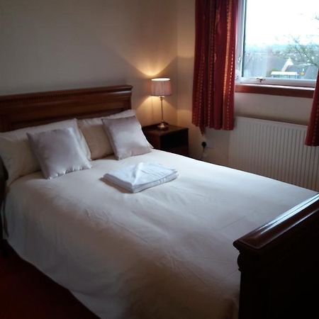 House For Groups & Contractors Kilmarnock Villa ภายนอก รูปภาพ