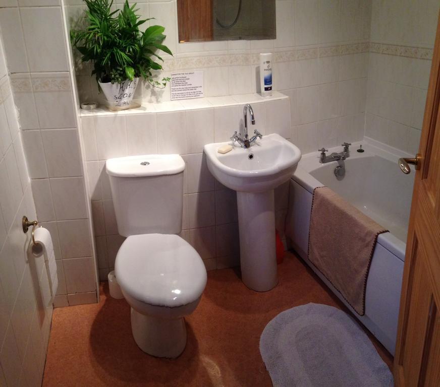 House For Groups & Contractors Kilmarnock Villa ภายนอก รูปภาพ