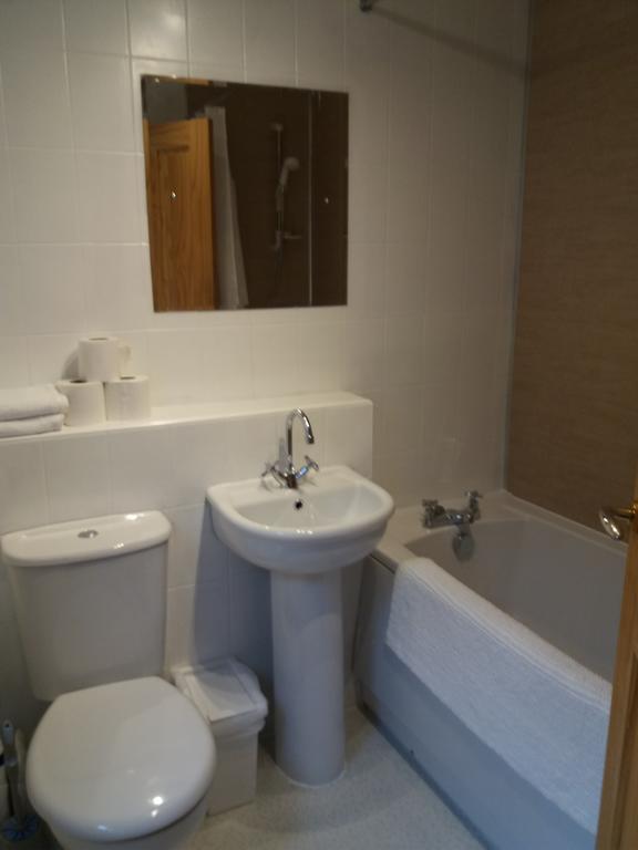 House For Groups & Contractors Kilmarnock Villa ภายนอก รูปภาพ